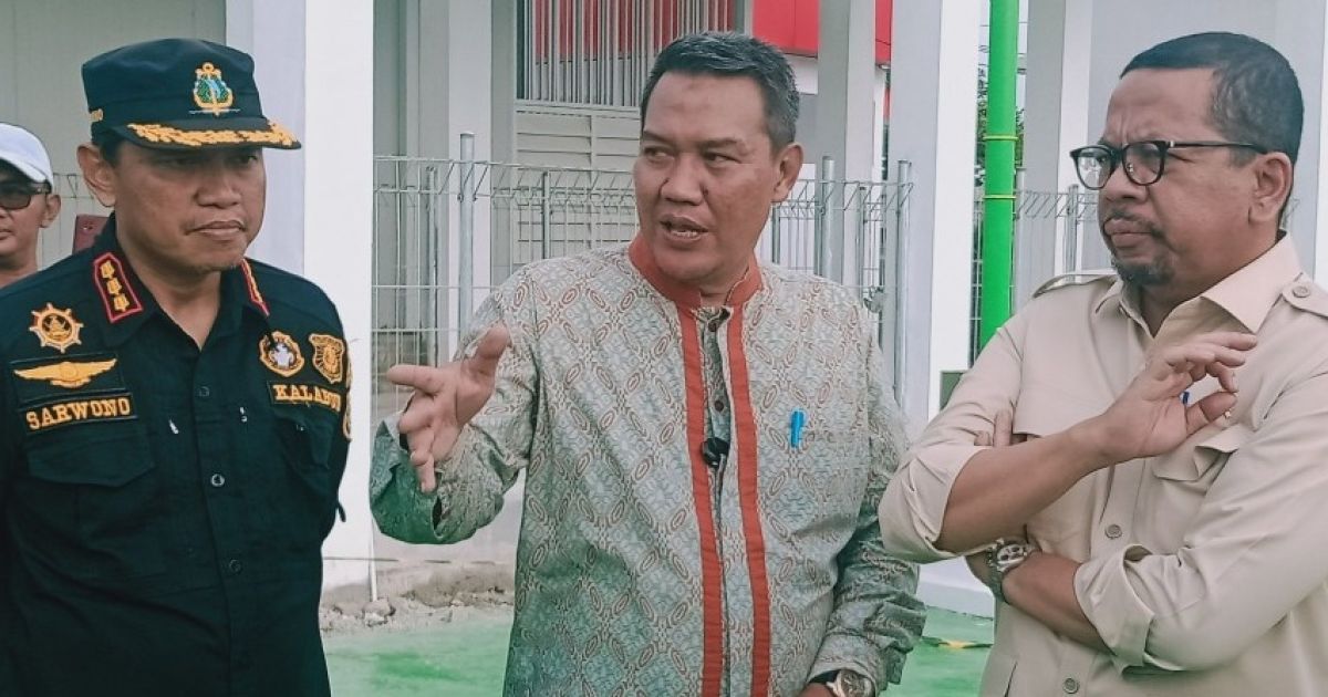 KSP Qodari Didampingi Sarwono dan Sri Padmoko, Nelayan Ciwaru Sambut Harapan Baru