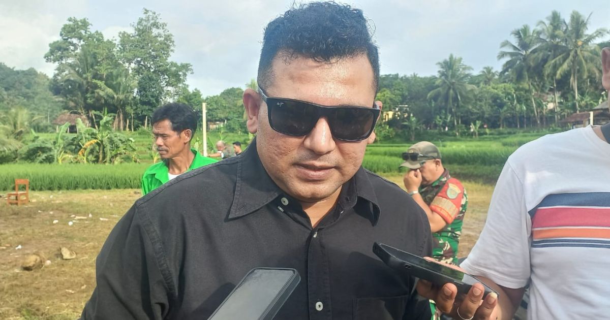 Jalan Rusak Jadi Sorotan Reses di Warungkiara, Hamzah Gurnita Tegaskan Aspirasi Warga Harus Segera Ditindaklanjuti