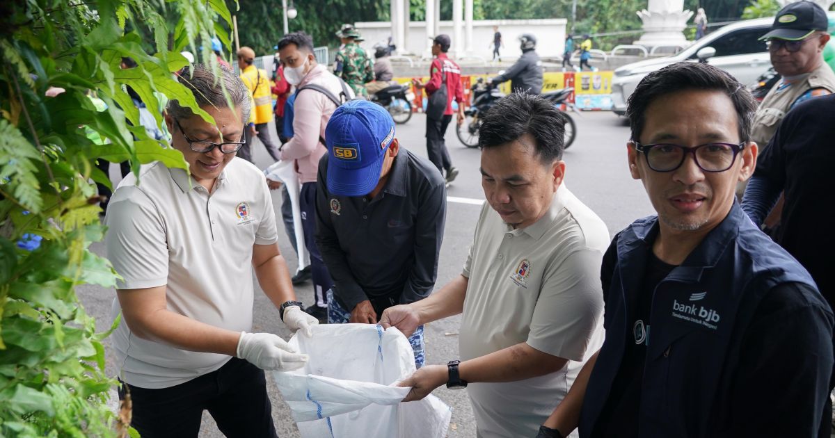 Ketua DPRD Kota Bogor Hadiri Aksi Korve Kebersihan Bersama Menteri LH: Targetkan Hattrick Adipura