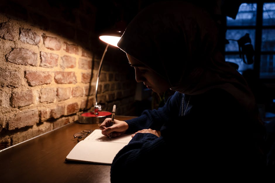 Strategi Muslimah Menjadi Arsitek Peradaban Unggul di Era Disrupsi