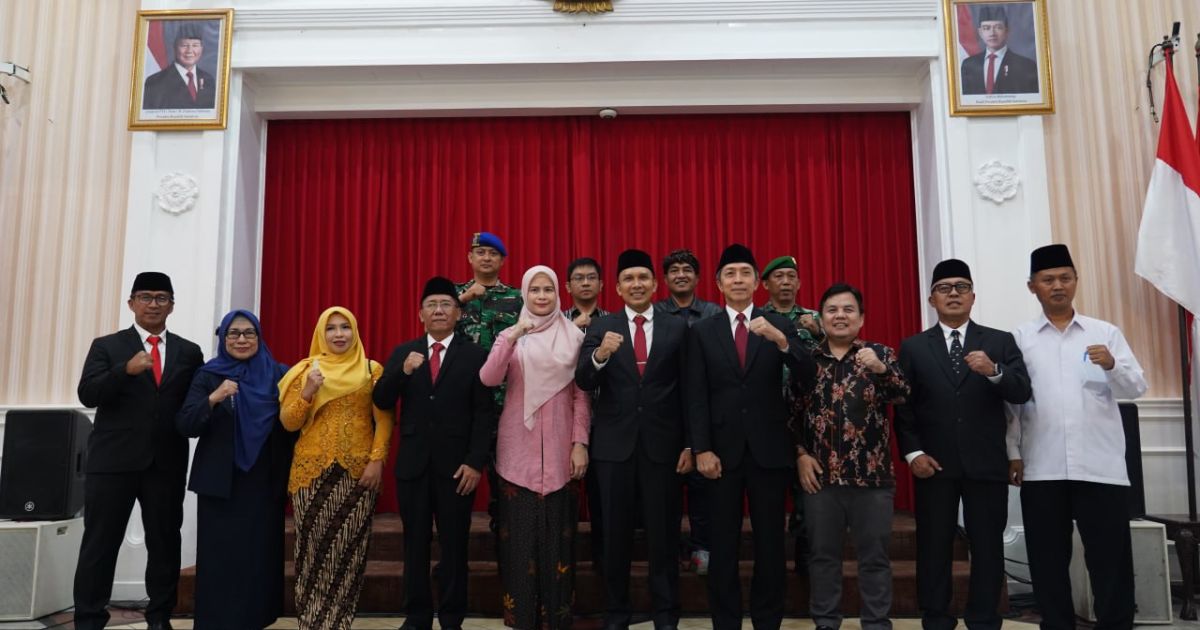 Hadiri Pelantikan, Ketua DPRD Kota Bogor Titip Pesan untuk Direksi Baru Tirta Pakuan.