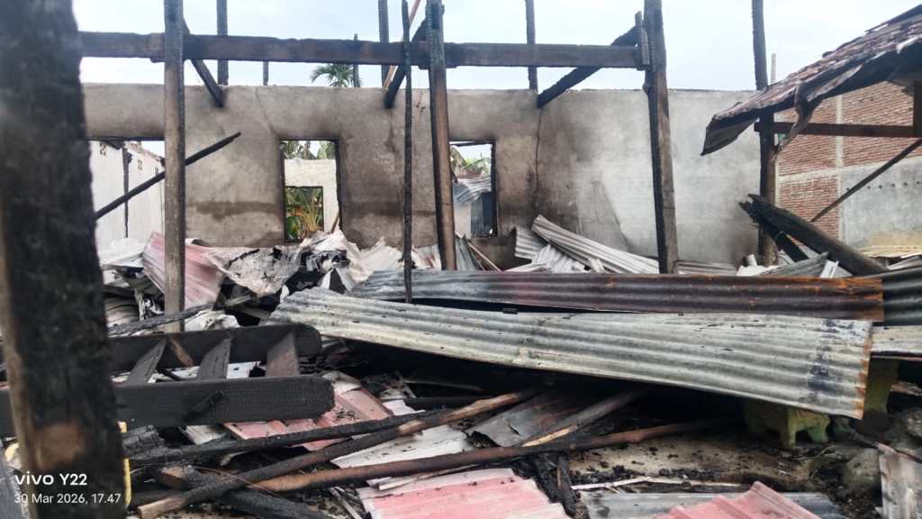 Semangat Gotong Royong SMAN 8 Pinrang Tak Berhenti Mengalir Bantu Korban Kebakaran Buttu Sappa