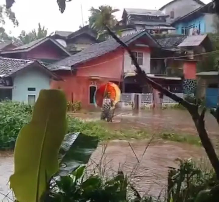 Banjir Viral di Pangalengan: Rumah Terendam, Warga Soroti Kerusakan Lingkungan