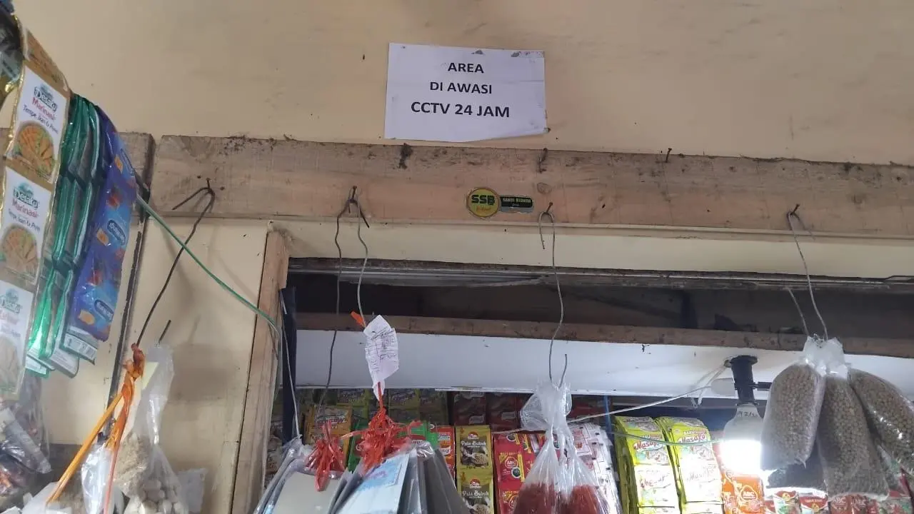 Blok B Pasar Palabuhanratu kemalingan, CCTV Bongkar Aksi Tiga Pelaku