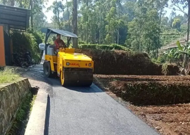 Kang DS Apresiasi Pemdes Tribakti Mulya dalam Pemanfaatan Dana Bonus Produksi Panas Bumi untuk Infrastruktur Desa