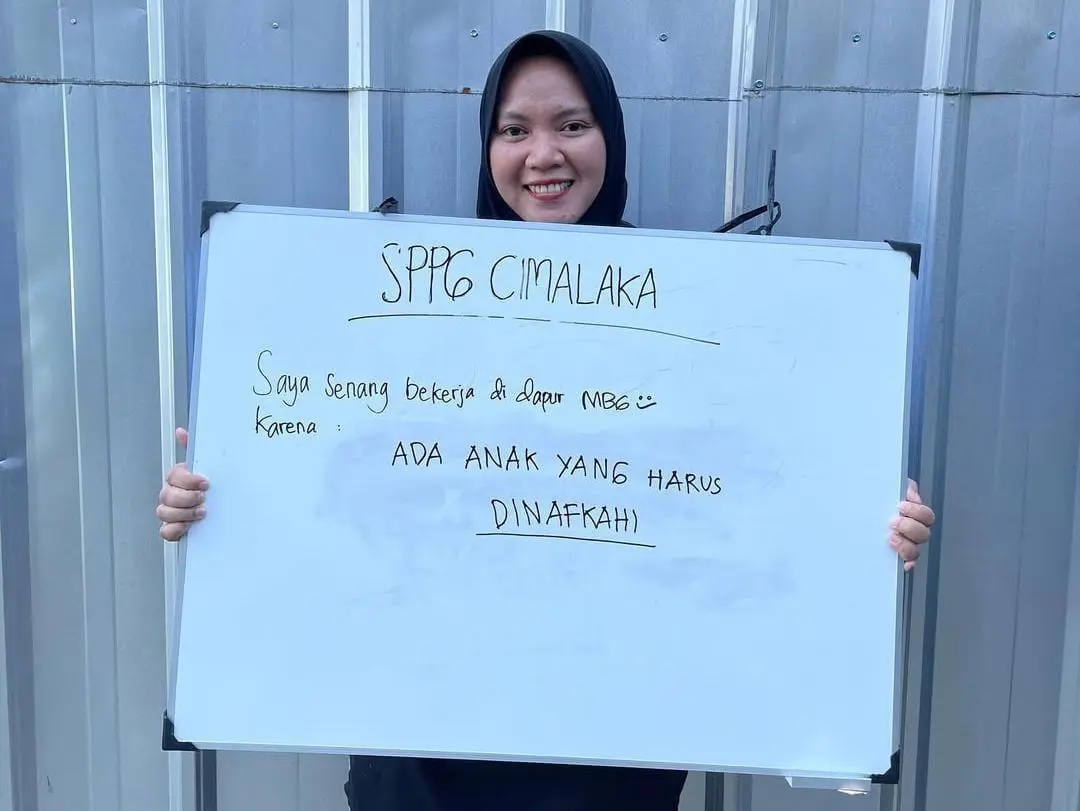 Pekerja SPPG Cimalaka Tunjukkan Rasa Syukur Program MBG Prabowo: Ada Anak yang Harus Dinafkahi